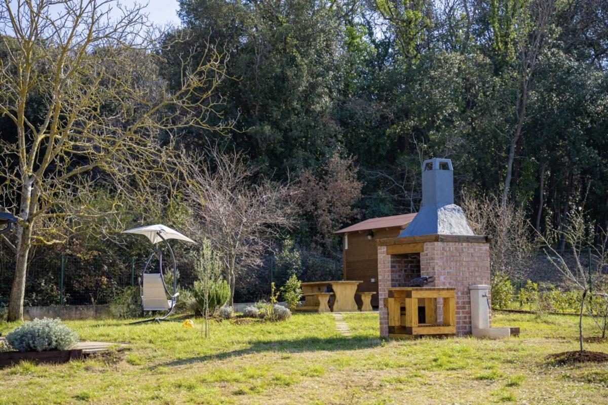 Modean In Pula - Haus Fuer 2-3 Personen Villa Dış mekan fotoğraf