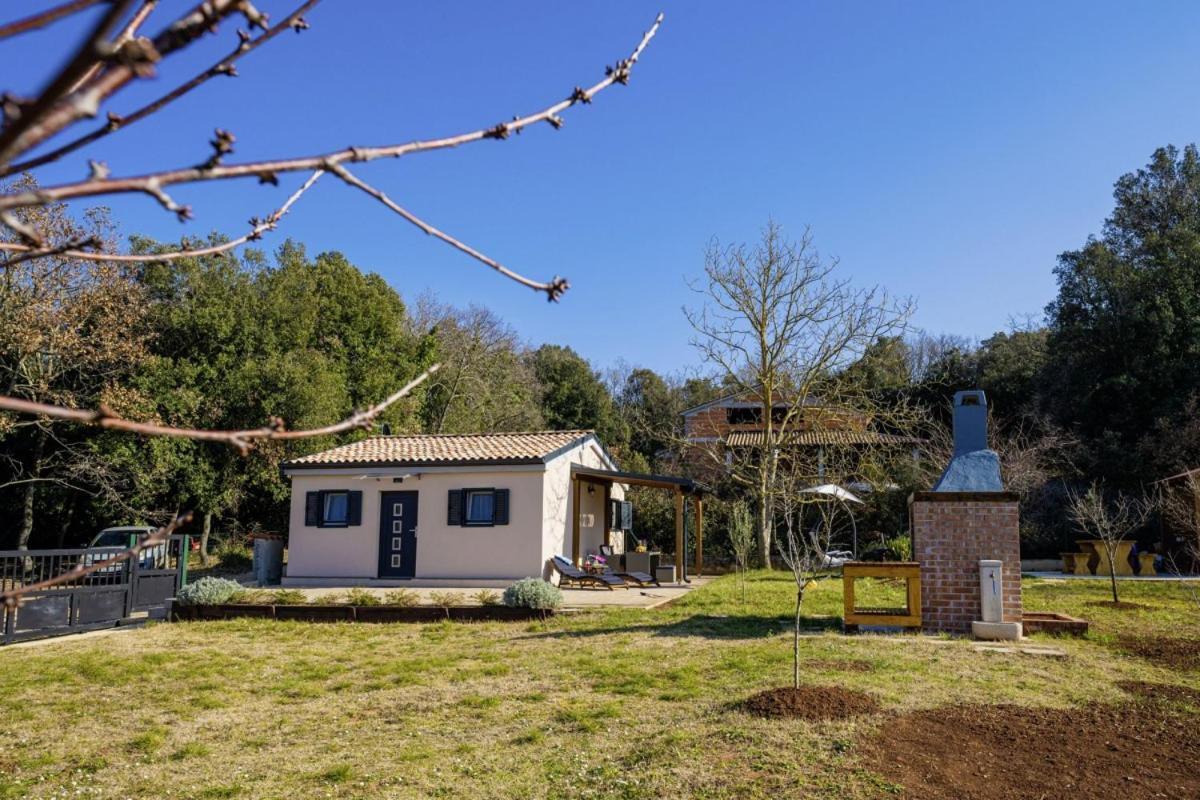 Modean In Pula - Haus Fuer 2-3 Personen Villa Dış mekan fotoğraf